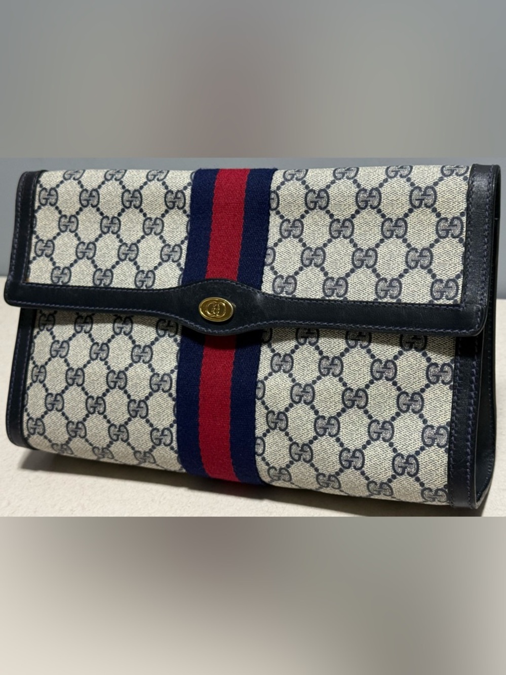 Gucci Vintage GG Supreme Sherry Line Clutch Bag - Picture 3 of 13